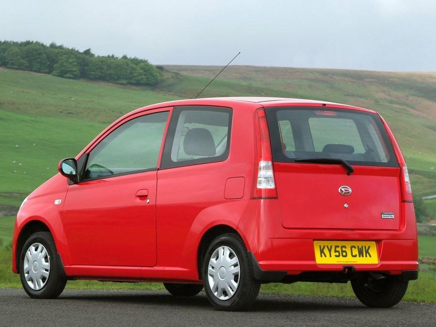  Daihatsu Charade 3-Door 2003 года  (UK) (фото 6 из 7)
